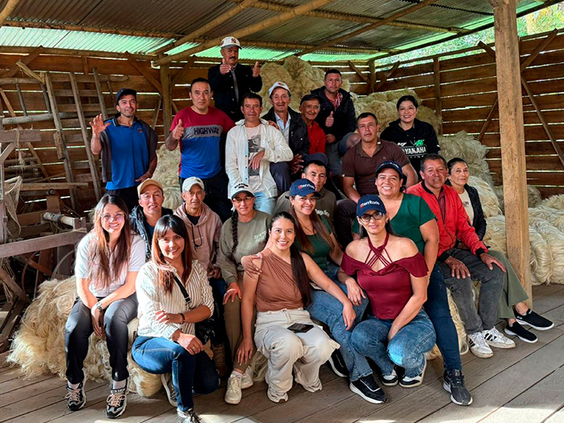 Funcionarios de ENTerritorio.