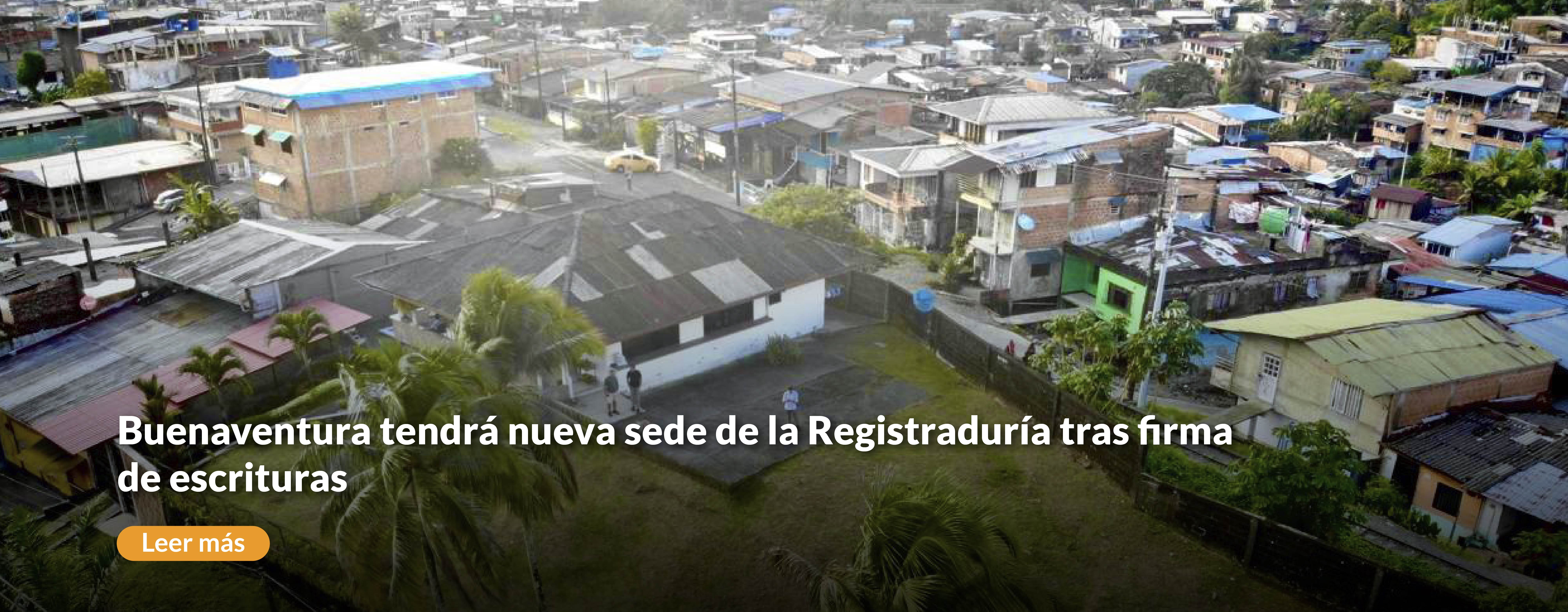 Imagen de una construcción desde el cielo.