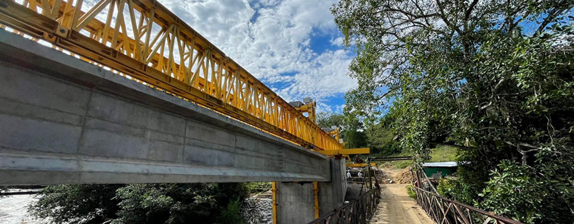 Foto del puente intervenido