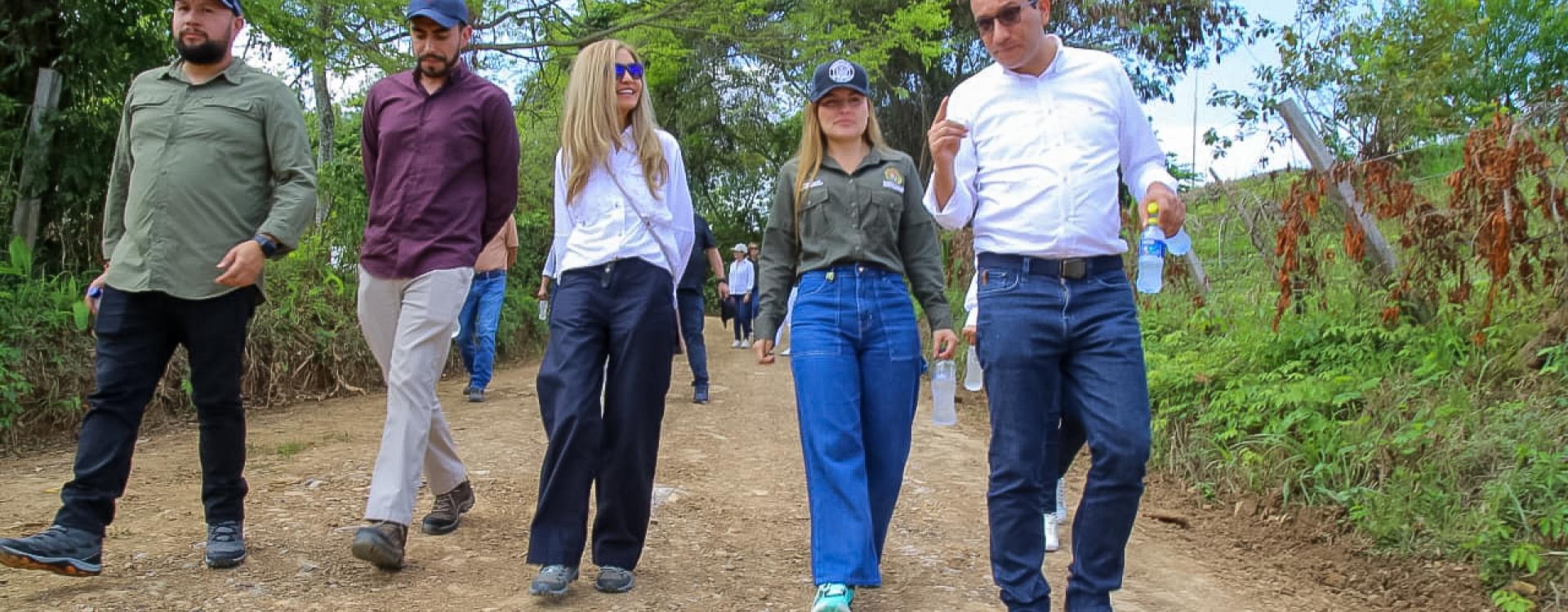 Visita Pacto Santander