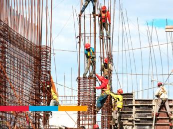 Obreros en una construcción.