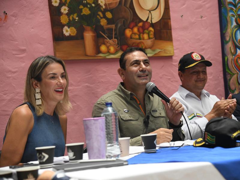 ENTerritorio S.A. firmó convenios para materializar obras de salud y educación en Vélez, Santander